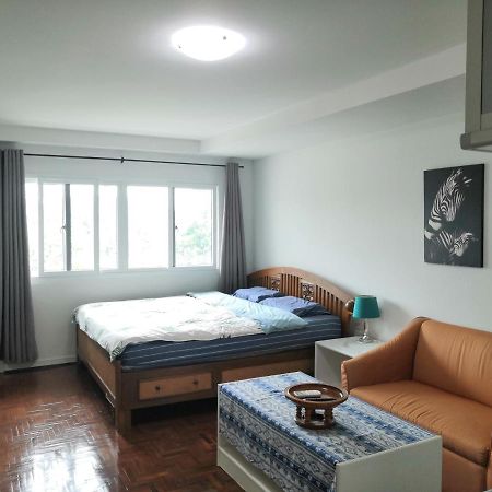 7 Pool Condo Opposite The Train Station Near Old City And Nimman Chiang Mai Dış mekan fotoğraf