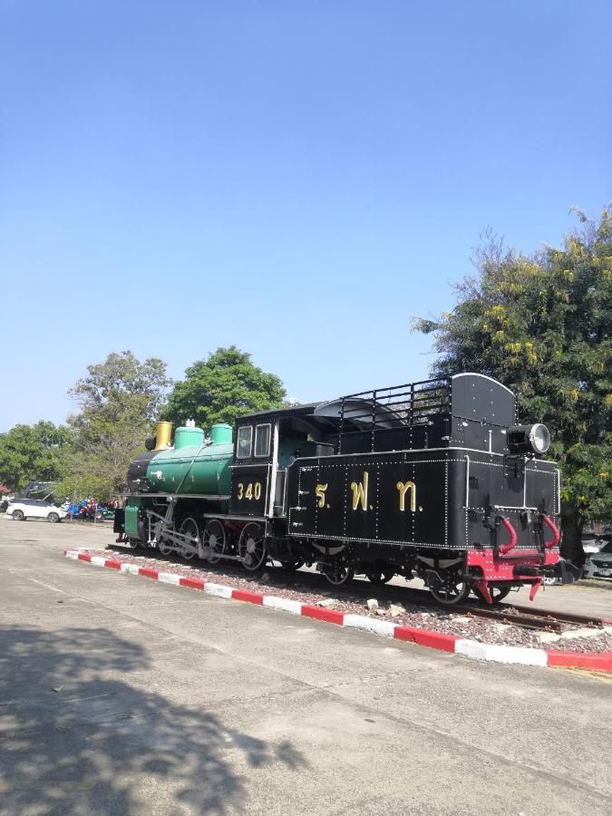 7 Pool Condo Opposite The Train Station Near Old City And Nimman Chiang Mai Dış mekan fotoğraf